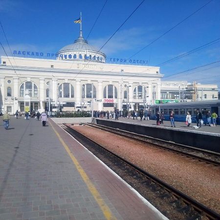 Двухкомнатная Квартира Лофт В Центре Одессы Новострой Рядом С Вокзалом 5 Минут До Дерибасовской И Аркадии Odessa Extérieur photo